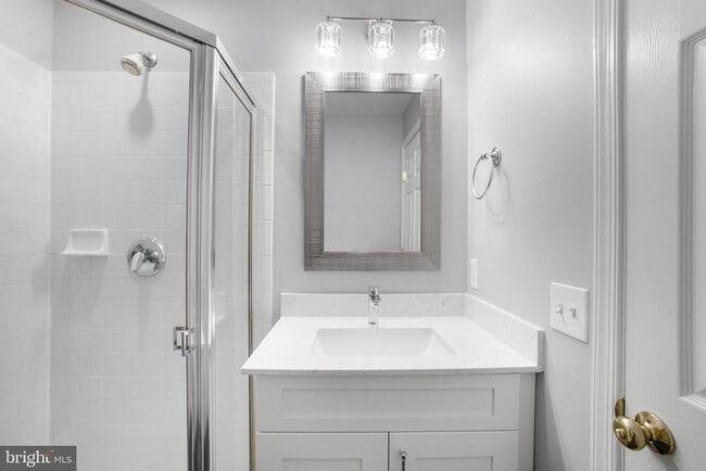 Building Photo - 12765 Fair Crest Ct