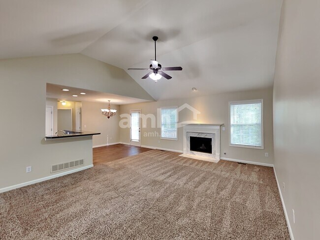 Building Photo - 47 Brookview Ln