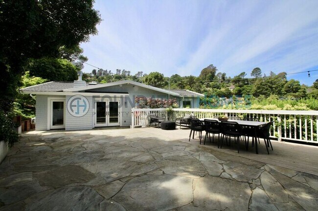 Building Photo - 40 Seafirth Rd