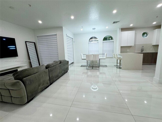 Building Photo - 4351 SW 160th Ave