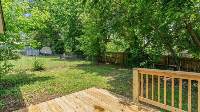 Building Photo - 1580 Jones Ln