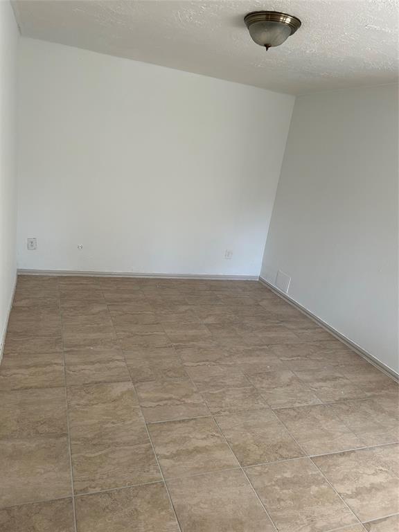 Building Photo - 11023 Tridens Ct