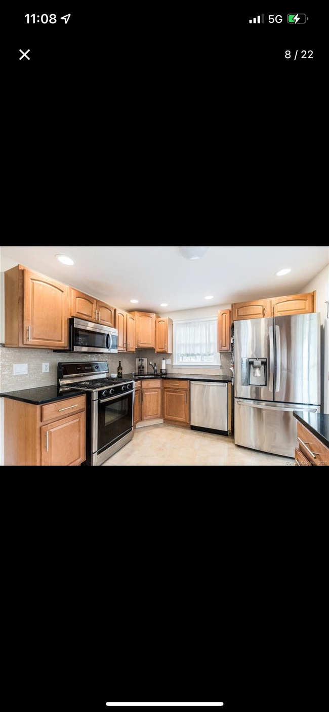 Building Photo - 9 Dermont Ln