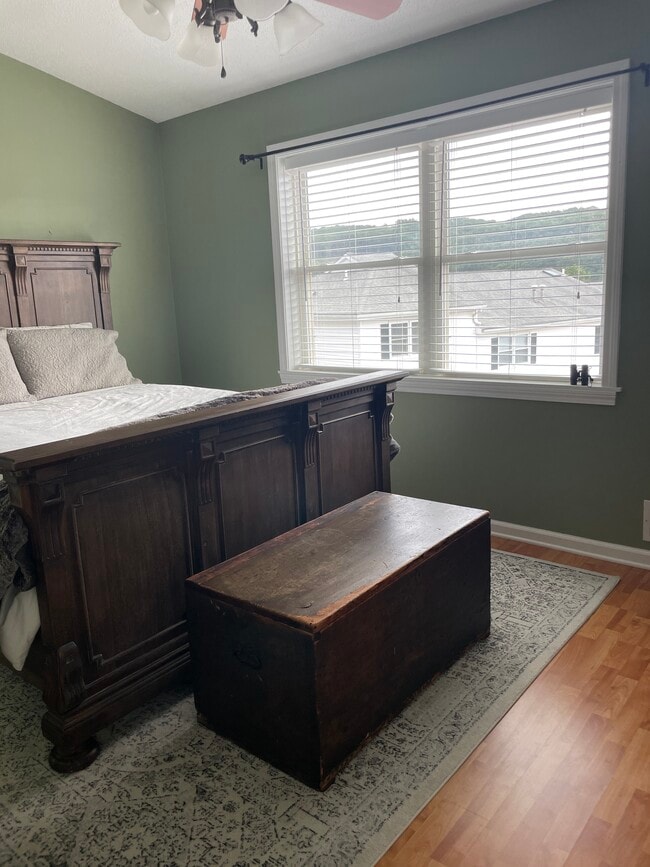 Building Photo - 74 Commodore Cmn