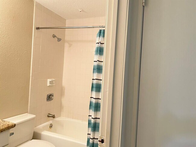 Building Photo - 728 Bering Dr