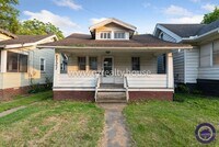 Building Photo - 1727 Berkshire Pl