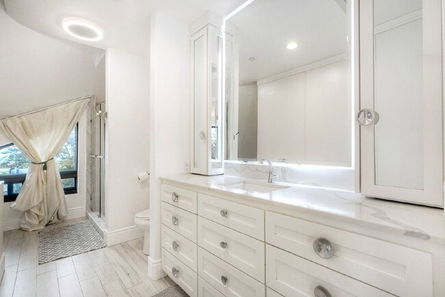 Building Photo - Live in the heart of Del Mar- where every ...