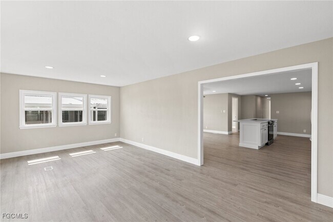 Building Photo - 57 San Remo Cir