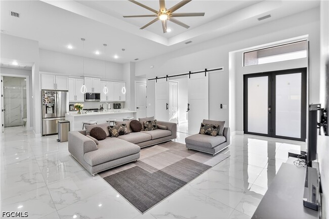 Building Photo - 118 NW 2nd Ave