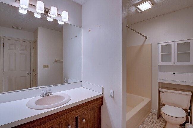 Building Photo - 298 Conestoga Way