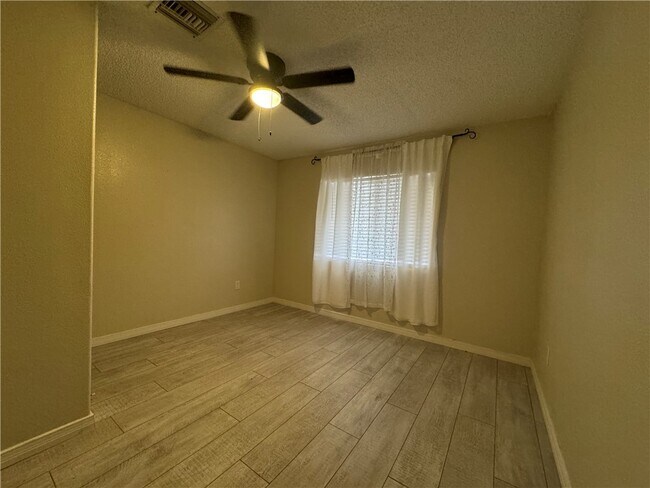 Building Photo - 826 Citrus St