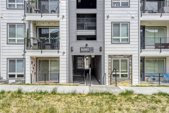 Building Photo - Contemporary Parker Condo | Pool, Trails & City Access