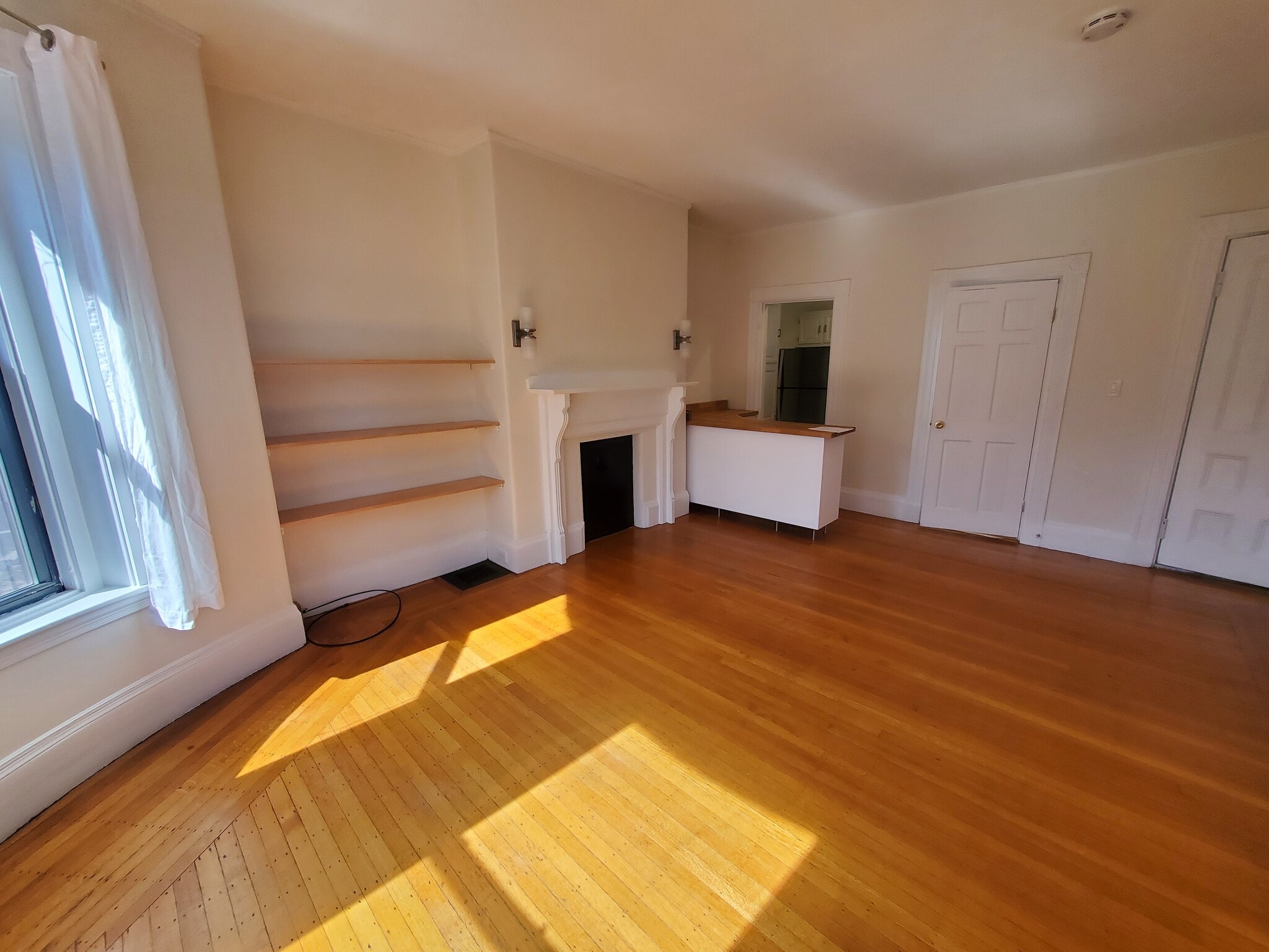 Building Photo - 425 Marlborough St