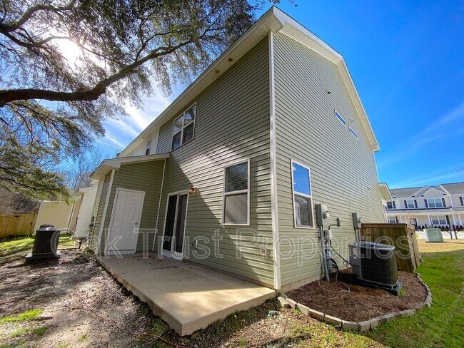 Building Photo - 9139 Parlor Dr