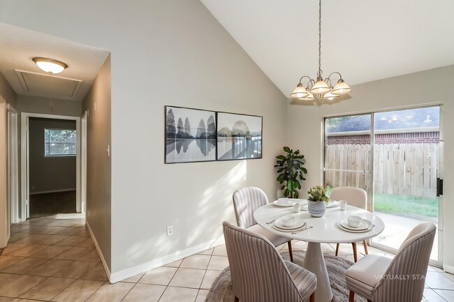 Building Photo - 6426 New World Dr