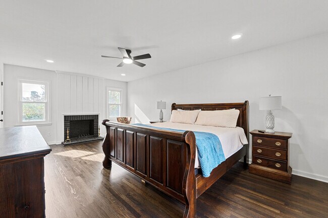 Building Photo - 743 Lancaster Rd