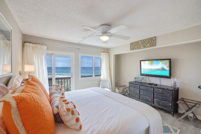 Building Photo - 23223 Front Beach Rd