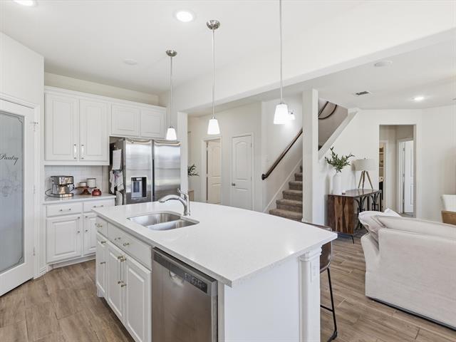 Building Photo - 1013 Wildwood Dr