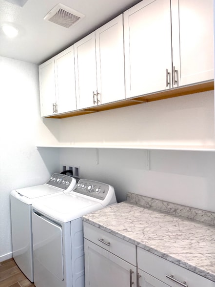 Building Photo - 1435 Song Lark Ln