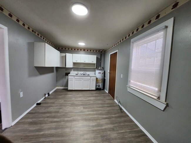 Building Photo - 3510 Avenue C