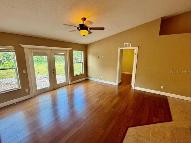 Building Photo - 1542 Saddlehorn Dr
