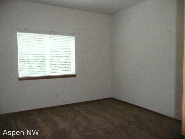 Building Photo - 14009 87th Ave Ct NW