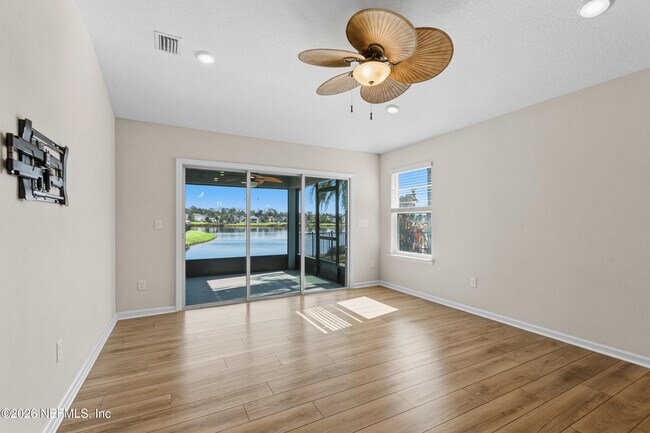 Building Photo - 565 Chandler Dr