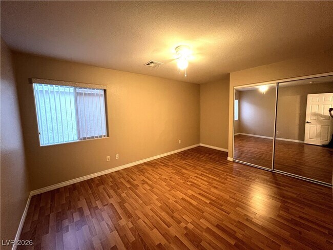 Building Photo - 7327 Laburnum St