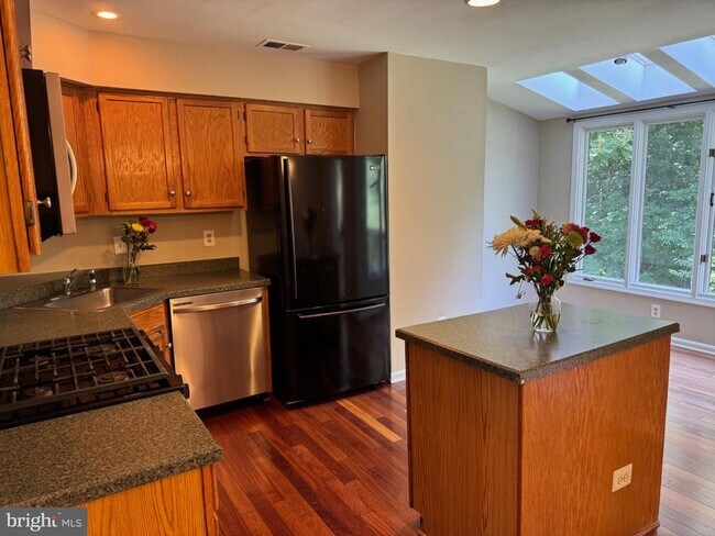 Building Photo - 6064 Clay Spur Ct