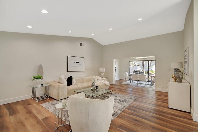 Building Photo - 21440 Campo Allegro Dr