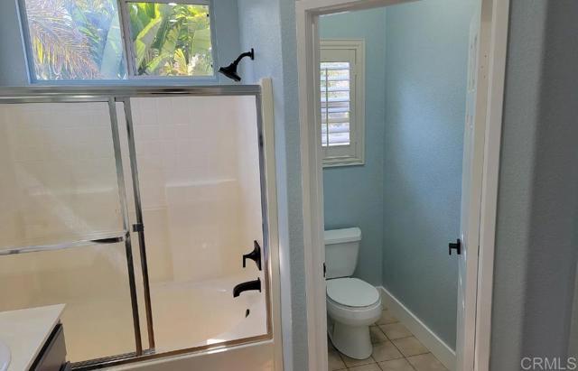 Building Photo - 1047 Cottage Way