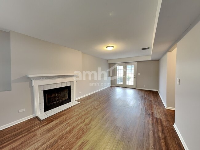 Building Photo - 495 W Camden Ln