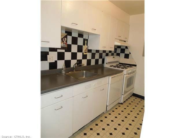 Building Photo - 30 Woodland St