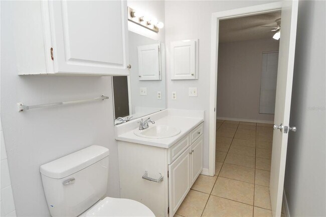 Building Photo - 8643 Mallard Reserve Dr