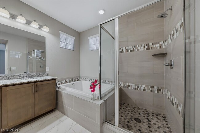 Building Photo - 11 Flora Sagio Ave