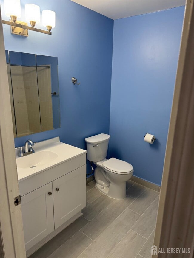 Building Photo - 251 Alpine Way