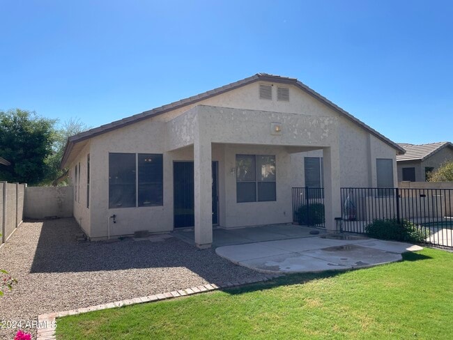 Building Photo - 7322 E Gallego Ln