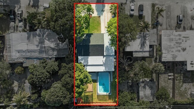 Building Photo - 1516 SW 30th Terrace