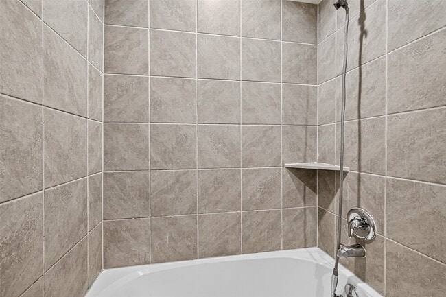 Building Photo - 1610 Bear Spring Dr