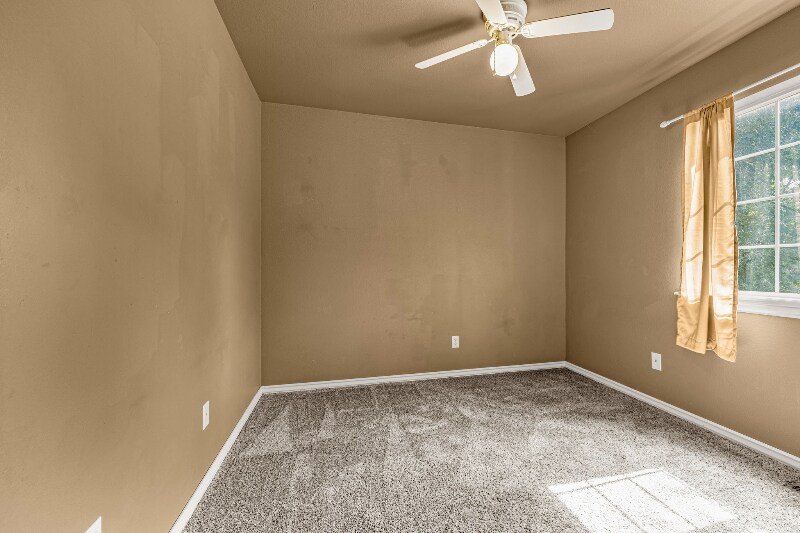 Building Photo - 532 W Kiowa St