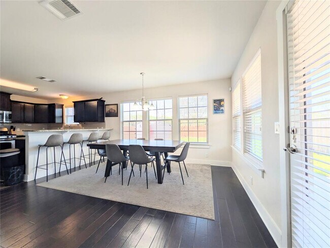 Building Photo - 6800 Bay City Bend