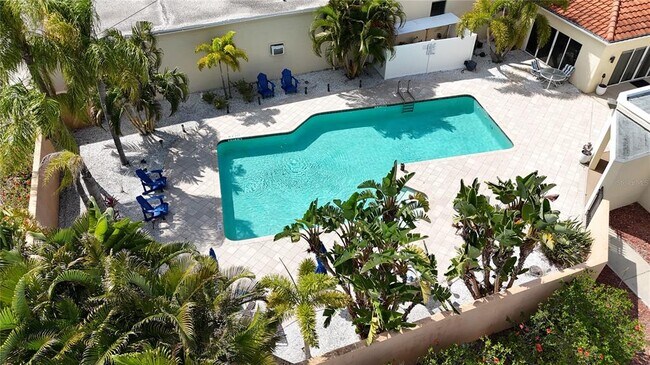 Building Photo - 824 Padua Ln