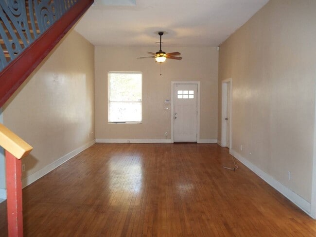 Building Photo - Historic Beauty 4 Bedroom 3 Bathroom
