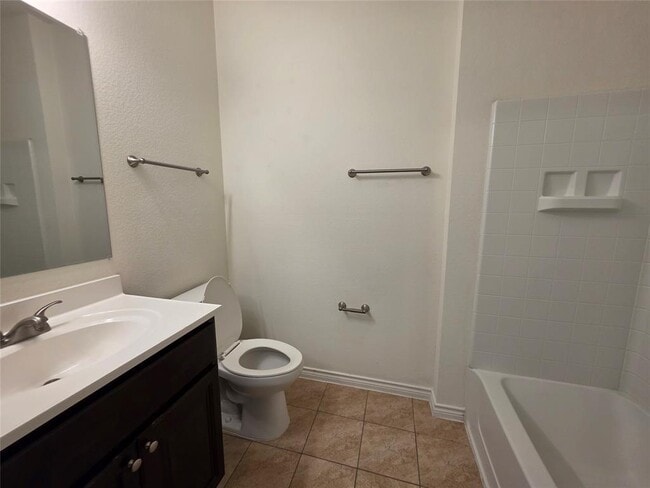 Building Photo - 6326 Red Oak Dr