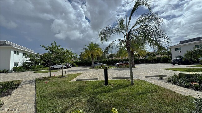 Building Photo - 4170 Crayton Rd