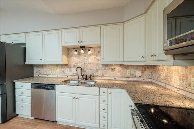 Building Photo - 624 Cimarron Trail