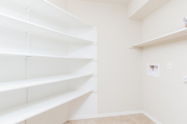 Building Photo - 1226 Kiskadee Branch Dr