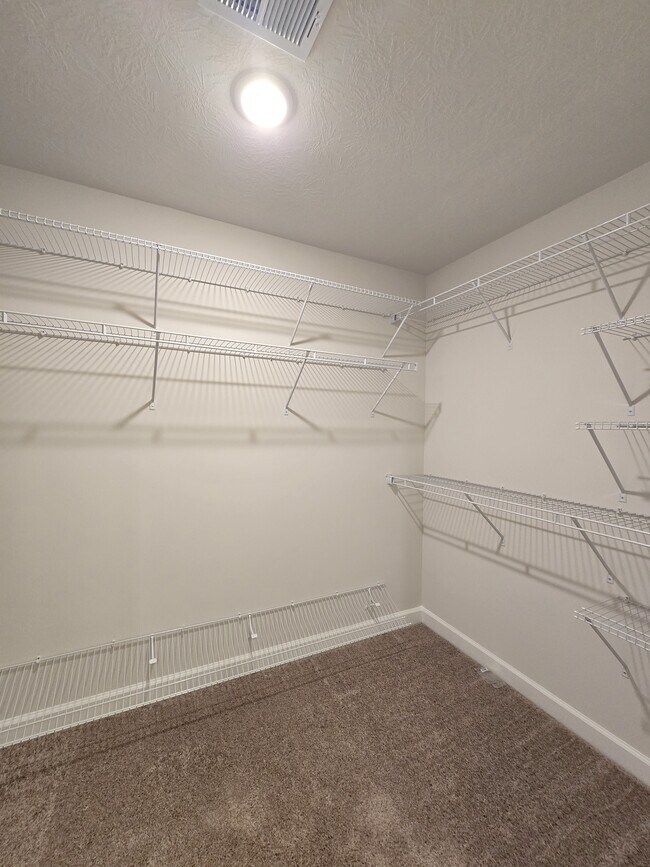Building Photo - 8047 Bannock Cir