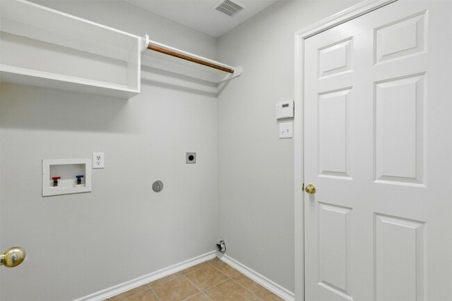 Building Photo - 4827 Claymill Ct