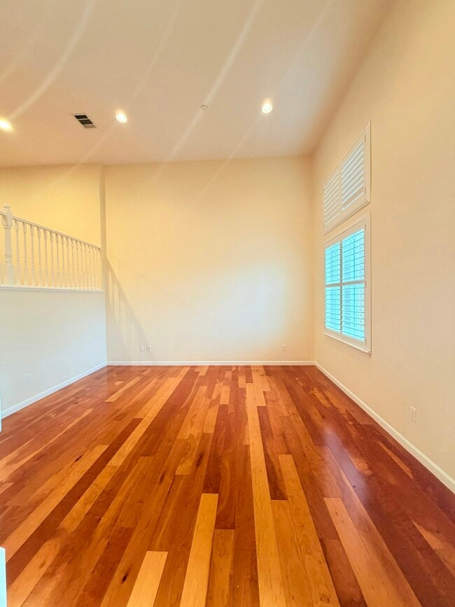 Building Photo - 6353 Byron Ln